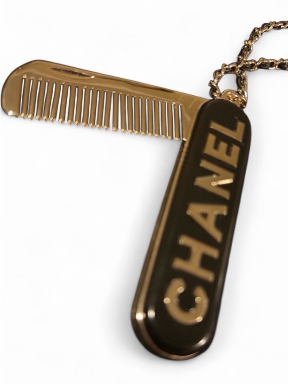 🪮⛓️ CC 🪞CHANEL compact Comb & Mirror Pendant 🖤